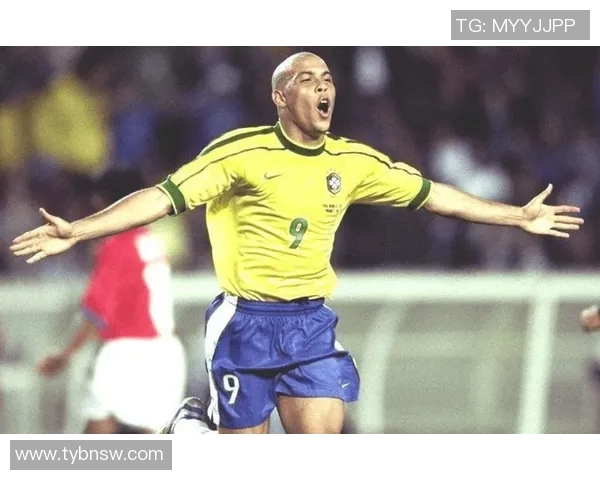 全球足球场上7号球星的传奇与荣光揭秘