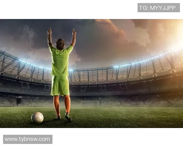 足球场上的惊艳瞬间:盘点那些令球迷疯狂的足球远射进球 足球场上的惊艳瞬间:盘点那些令球迷疯狂的足球远射进球